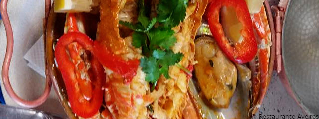 Peixes na cataplana em Albufeira, Distrito de Faro (Algarve), Sul de Portugal &copy; / Restaurante Aveiros, ilustração