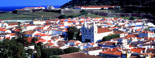Angra do Heroísmo, Ilha Terceira &copy; Julio Marques / Images Of Portugal by Guide to Portugal
