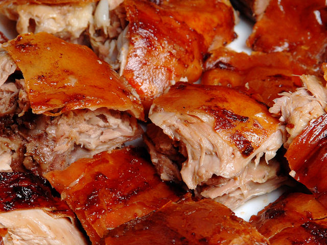 Leitão assado à Bairrada, especialidade da deliciosa Gastronomia do Centro de Portugal &copy; / ilustração