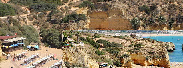 Vista da cidade e do porto de Lagos, Distrito de Faro, Algarve &copy; Carlos Afonso / CM de Lagos, ilustração