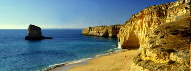 Praia da Dona Ana, Lagos, Distrito de Faro (Algarve), Sul de Portugal &copy; / Images of Portugal