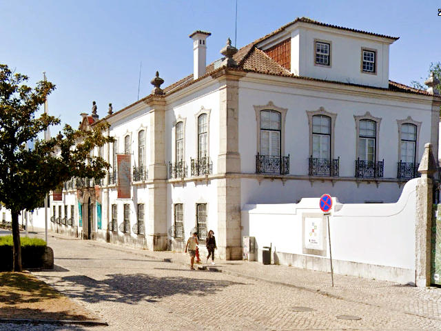 Museu de Lisboa, sede do Palácio Pimenta, Freguesia de Alvalade, Lisboa &copy;  Google Earth Pro