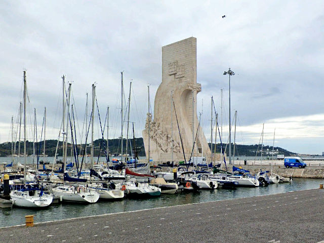 Monumento Padrão dos Descobrimentos, Freguesia de Belém, Lisboa &copy; Google Earth Pro