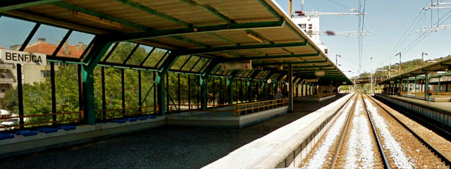 Estação de Comboios de Benfica, Freguesia de Benfica, Lisboa &copy; Google Earth Pro