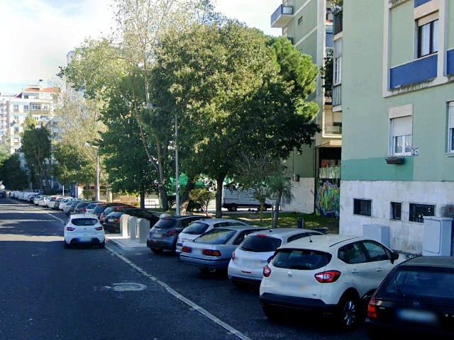 Estrada do Calhariz, Calhariz Novo, Freguesia de Benfica, Lisboa &copy; Google Earth Pro