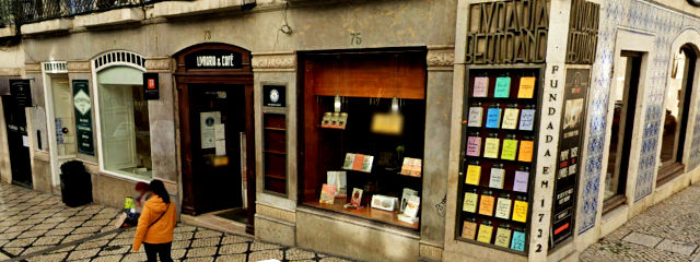 Livraria Bertand, fundada no século XVIII, Chiado, Baixa de Lisboa, Santa Maria Maior, Lisboa &copy; Google Earth Pro