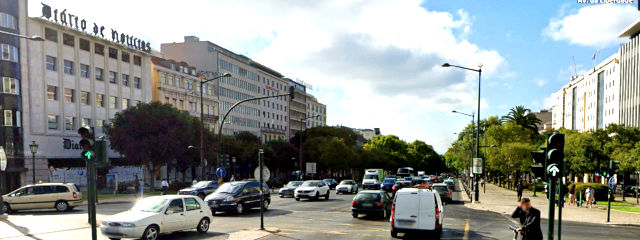 Vue de l'Avenida da Liberdade, depuis la Praça Marquês de Pombal, Paroisse de Santo Antônio, Lisbonne &copy; Google Earth Pro