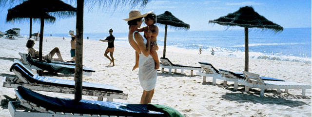 Resorts em Loulé, no Distrito de Faro, Algarve, Sul de Portugal &copy; / Images of Portugal, Ilustração