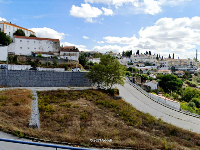 Praça do Município e Sé, Centro de Portalegre, Alto Alentejo &copy; Google Earth Pro