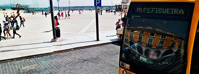 Praça do Comércio, Cidade de Lisboa, Estremadura, Centro de Portugal &copy; / Google Earth Pro