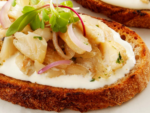 Tiborna, petisco típico da Cozinha algarvia e alentejana &copy; Tirolez, ilustração