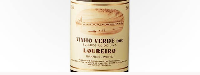 Vinhos verdes de Ponte de Lima, distrito de Viana do Castelo, Alto Minho &copy;  / Adega Ponte de Lima, ilustração